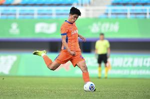 开云-终迎中超首秀！19岁彭啸本赛季中乙三场梅开二度，包括任意球点球