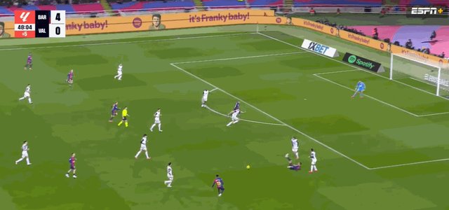 1737929813755043165.gif 5-0费尔明.gif