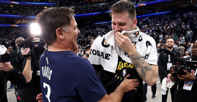 开云体育官网-库班：不会说和东契奇的关系超级紧密 但我们依然保持交流