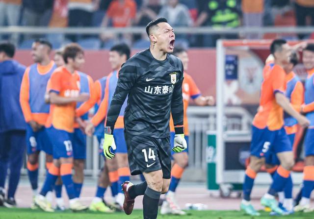 kaiyun.com-官宣！王大雷与泰山续约至2026年 触发条款则延续