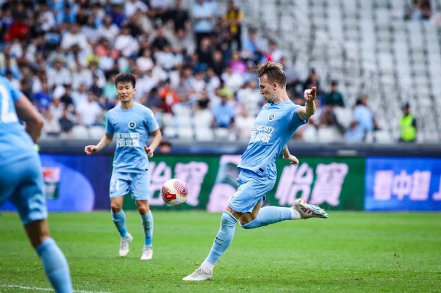 开云-【中超】卡尔采夫世界波 深圳2比1逆转南通保级成功
