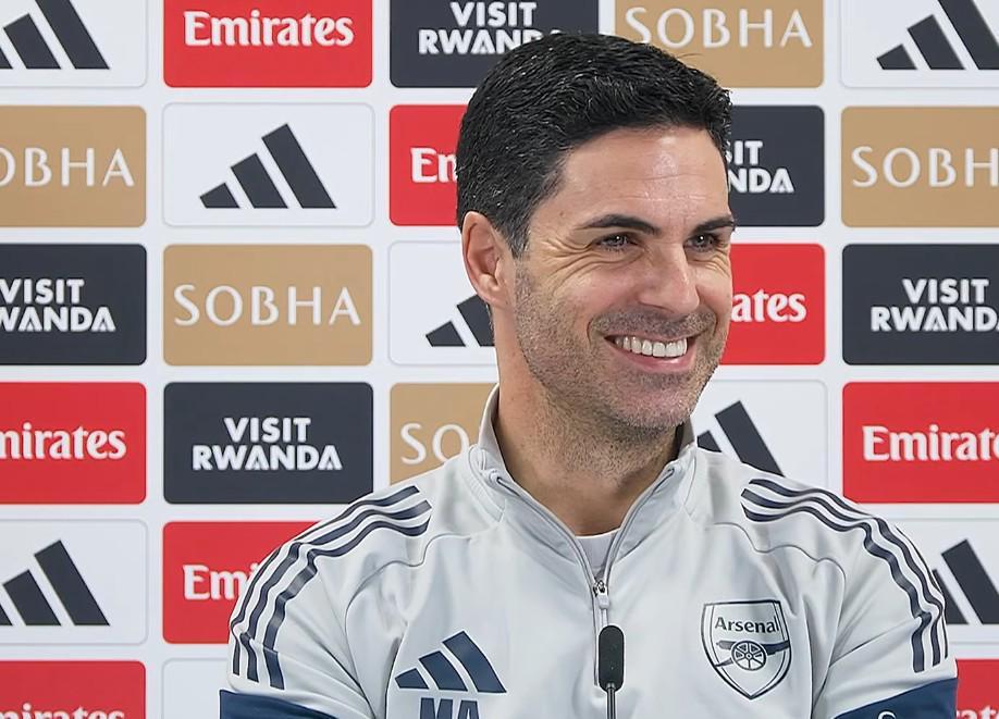 开云体育官网-社交好但不会开角球能进你们队吗？塔帅：我们还是有标准的